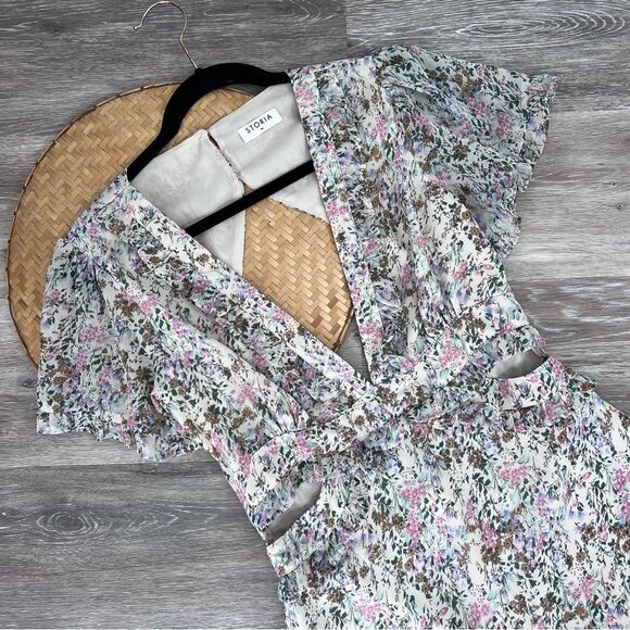 Storia floral flutter sleeve mini dress open back cut out sides - Picture 9 of 9